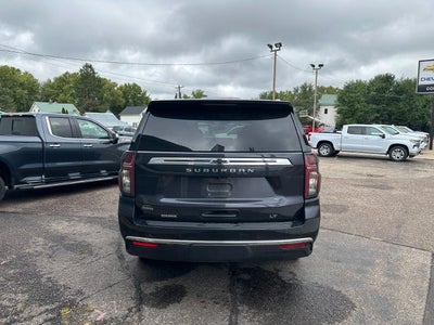 2023 Chevrolet Suburban LT