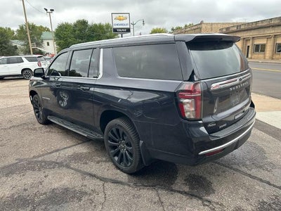 2023 Chevrolet Suburban LT