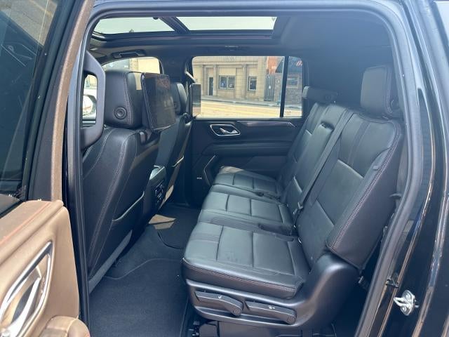 2021 Chevrolet Suburban RST