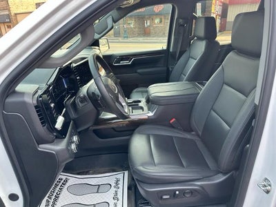2025 GMC Sierra 1500 Elevation