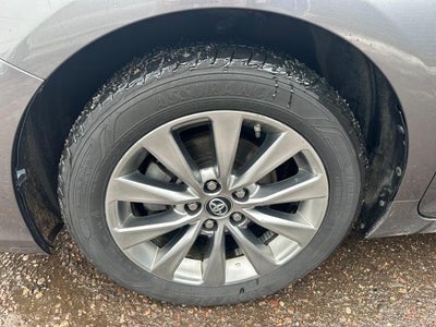 2016 Toyota Camry Hybrid LE