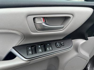 2016 Toyota Camry Hybrid LE