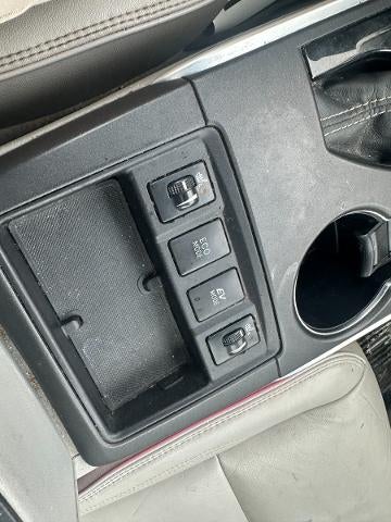 2016 Toyota Camry Hybrid LE